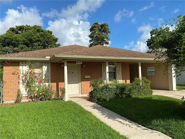 260 Cottonwood Dr, Gretna, LA 70056